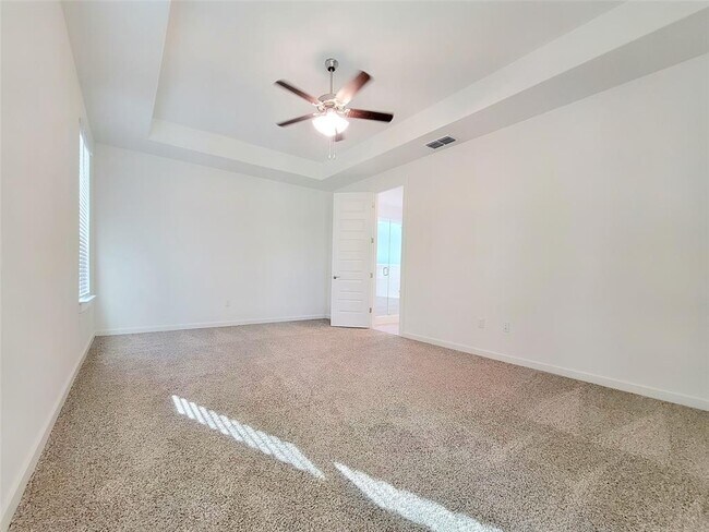 Building Photo - 2032 Bobtail Pass