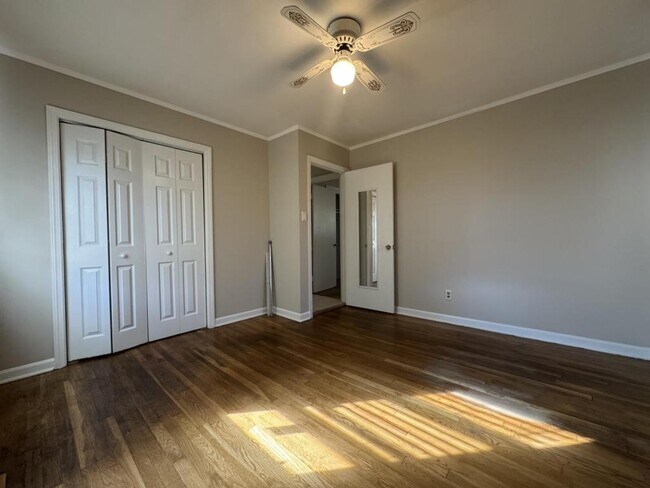 Building Photo - 104 Biltmore Terrace