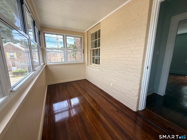 Building Photo - 32 Hadley St