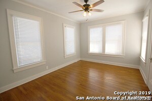 Building Photo - 129 E Ridgewood Ct