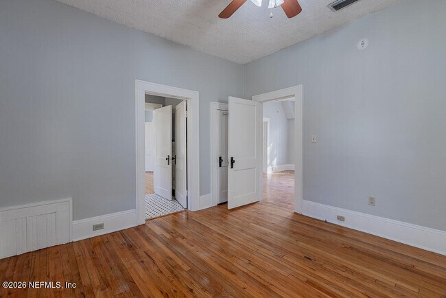 Building Photo - 1072 Brown St