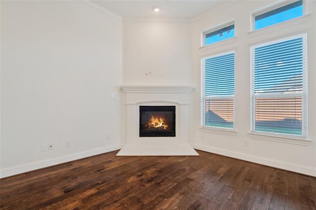 Building Photo - 2850 Sherwood Dr