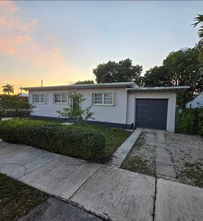 Building Photo - Southwest 31st Avenue, Miami, FL 33145 - 3 BR 2 BA single-family home