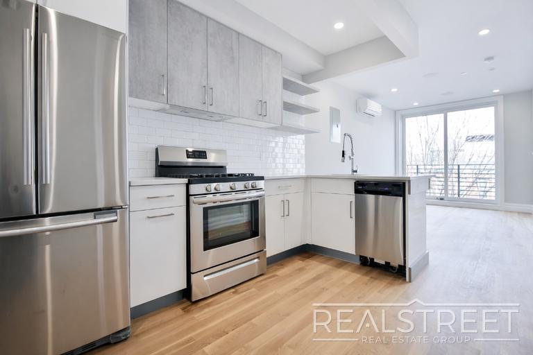 Building Photo - Stunning New 1 Bed in Bed Stuy Condo building