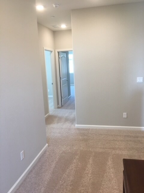 Building Photo - Natomas Crossing Nearly New Rental w/4 Bedrooms