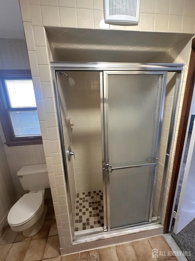 Building Photo - 182 Bloomfield Ave