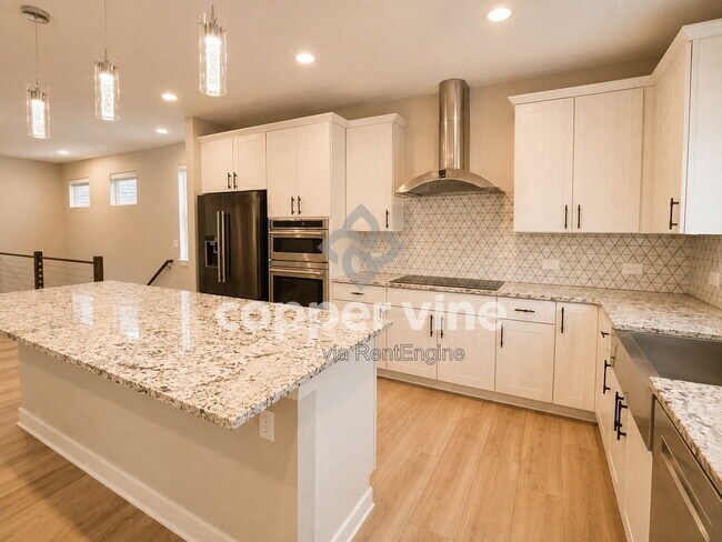 Building Photo - 11959 Mountview Ln