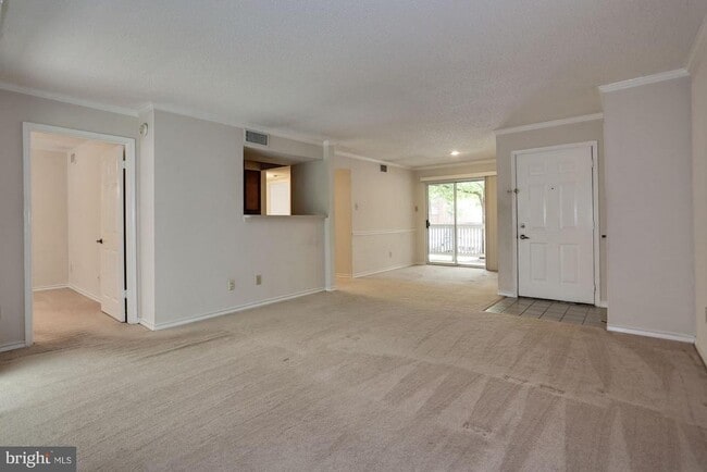 Building Photo - 1511 Lincoln Way