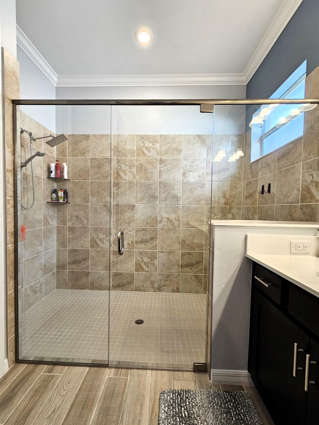 Building Photo - 5981 Berwick Ln