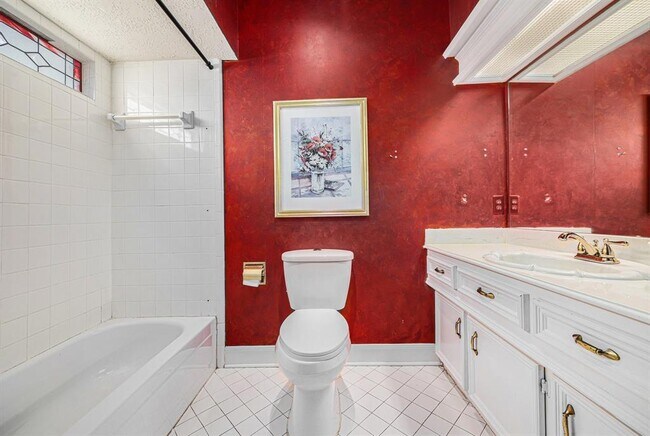Building Photo - 7415 Naremore Dr