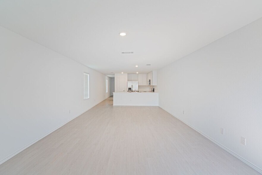 Building Photo - 117 Dark Victory Rd