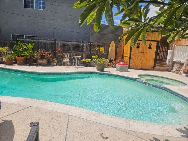 Building Photo - 4204 W 64th St