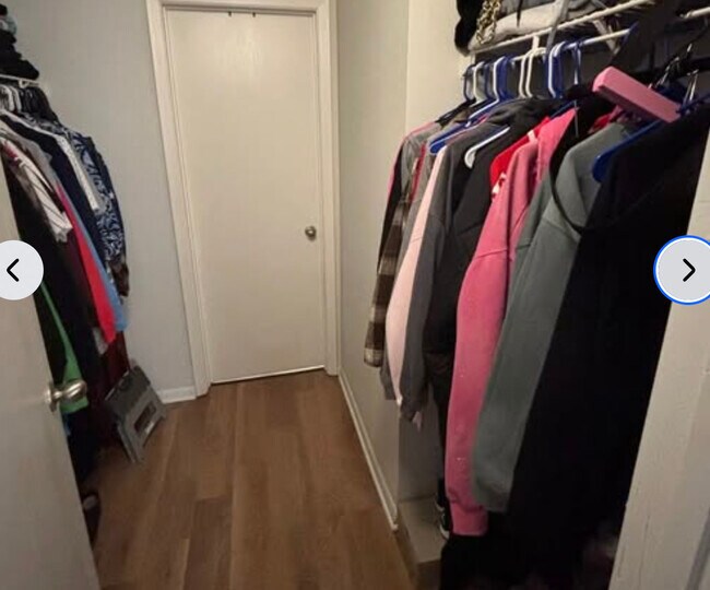 Building Photo - 806 Foxworth Blvd