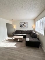 Building Photo - 1512 Lake Elmo Dr