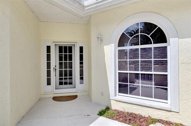 Building Photo - 4350 Iola Dr