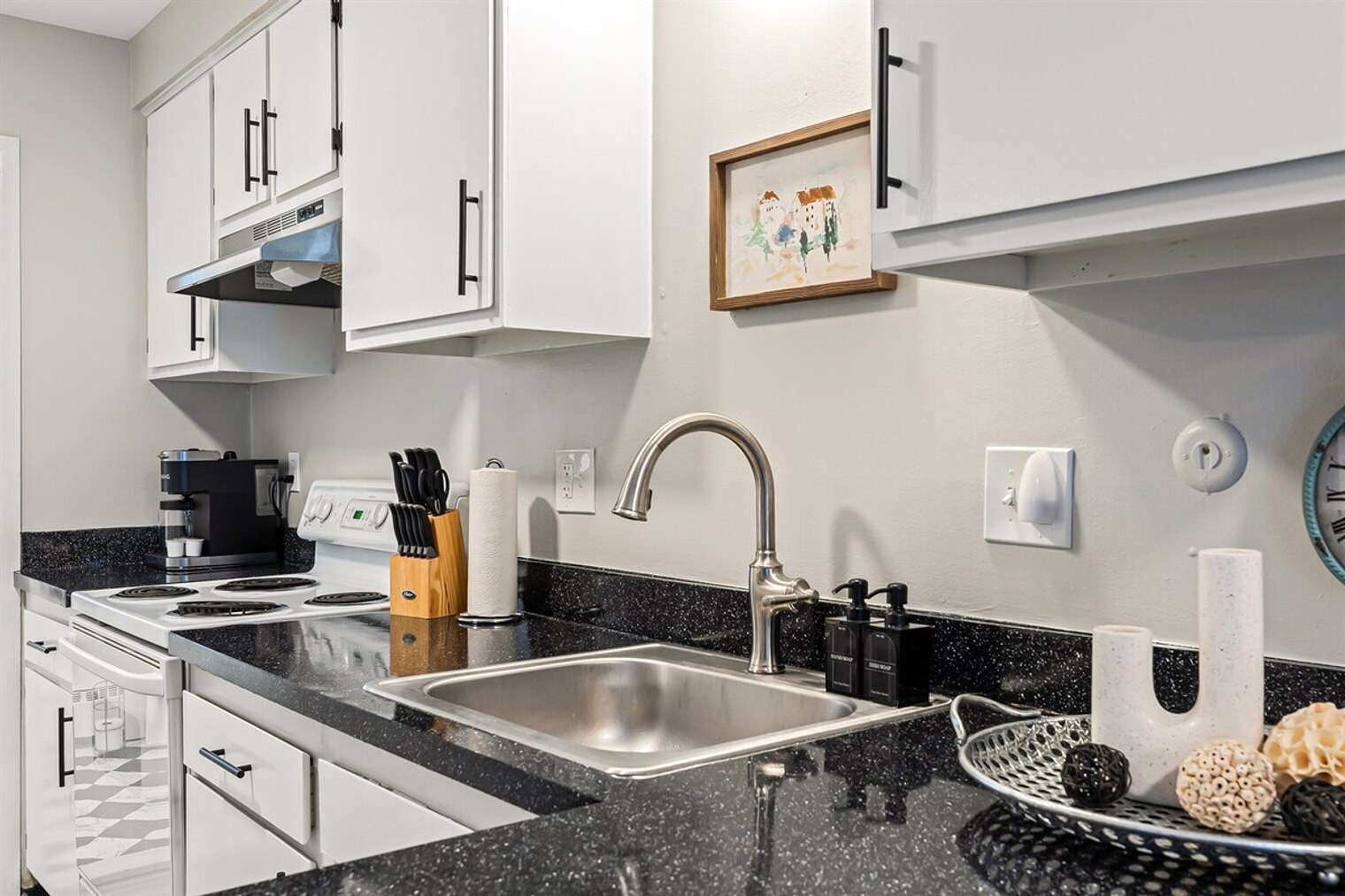 Building Photo - 53 Hollywood Ct