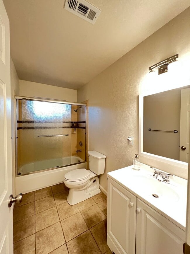 Building Photo - Welcome inside this Beautiful Two-Story Home!