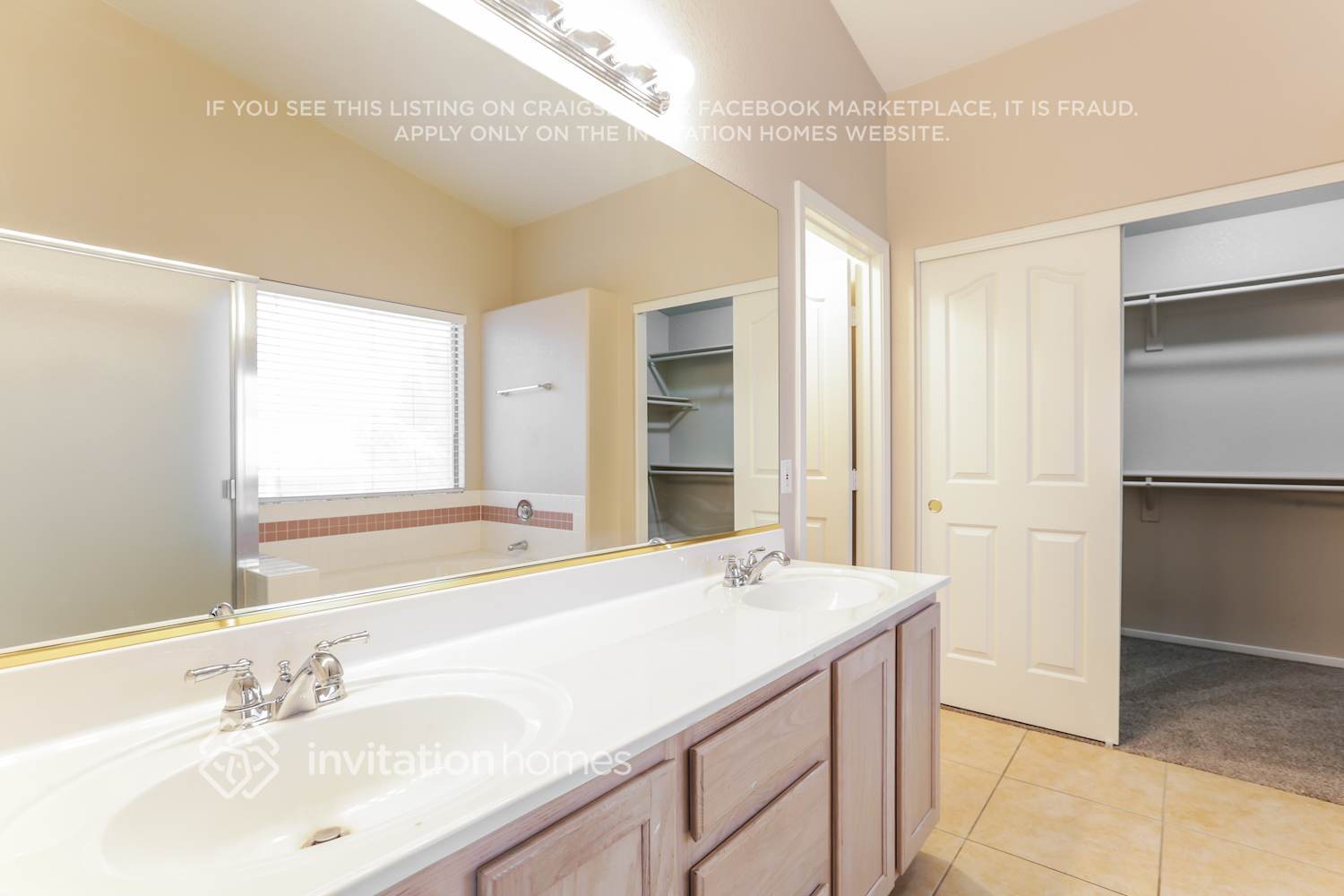 Building Photo - 3905 Meadowlands St