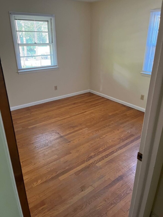 Building Photo - 302 Satterwhite Dr