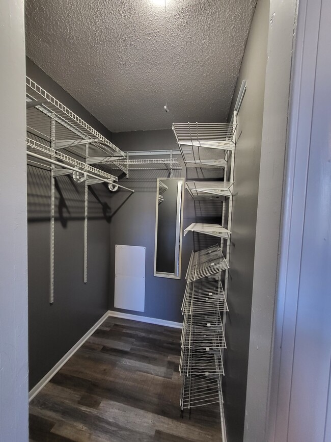 Building Photo - 7510 Camarina Calle