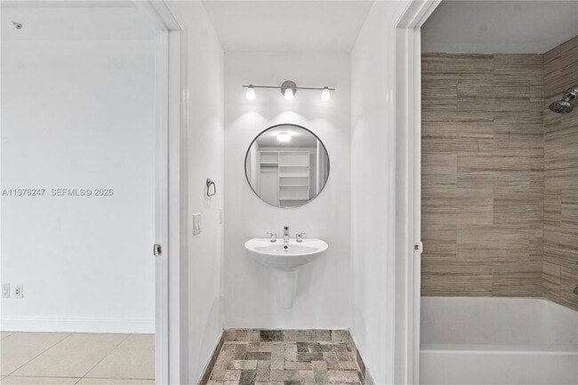 Building Photo - 60 SW 13th St