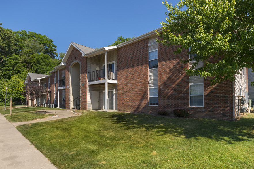 Tree Top Ridge Apartments - 120 Riverside Dr Battle Creek MI 49015 ...