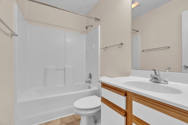 Building Photo - 57 Pirates Cove Dr