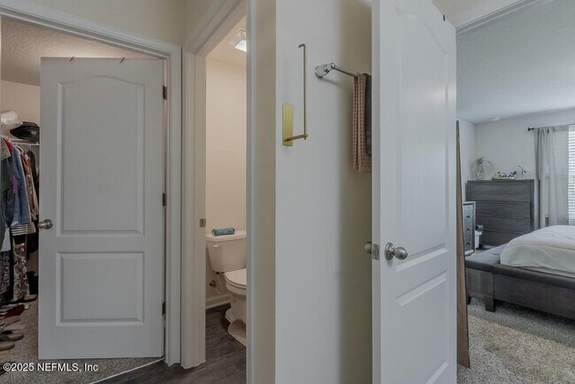 Building Photo - 3348 Lawton Pl