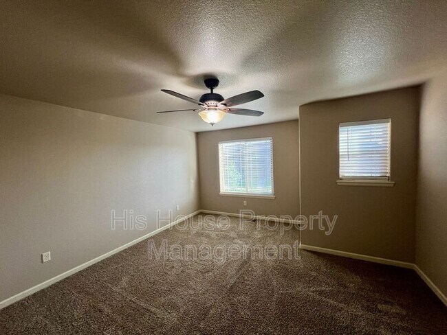 Building Photo - 4500 Tuscany St