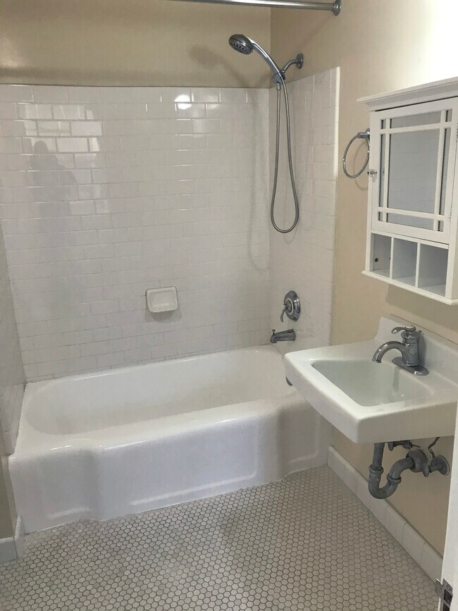 Bathroom 2 - 702 Ash St