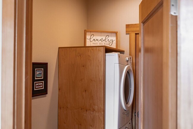 Building Photo - Immaculate Spanish Peaks Condo with Hot Tub & Pool Access