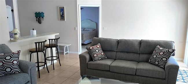 Building Photo - 4550 Fernway Dr