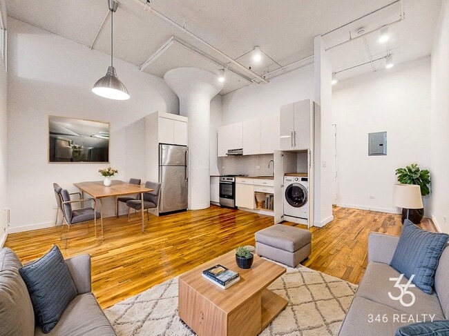 Building Photo - 315 Seigel St