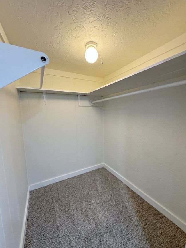 Building Photo - 3012 Gary Ave