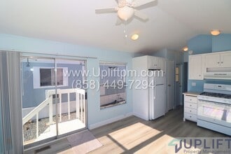 Building Photo - 55+ Community 1 bedroom in Canyon Ridge Estates