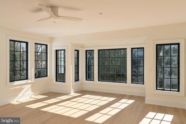 Building Photo - 5042 Overlook Rd NW