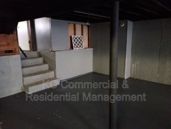 Building Photo - 10013 N Harrison Dr