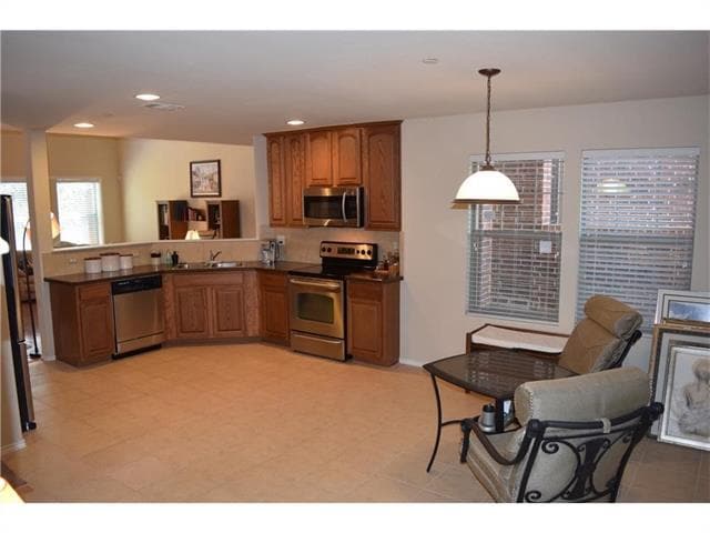 Building Photo - 1123 Landon Ln