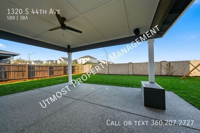 Building Photo - 1320 South 44th Ave