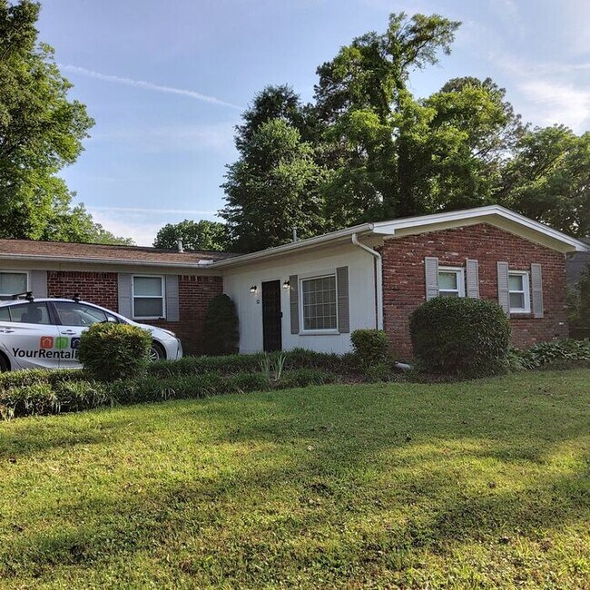 Primary Photo - Holiday Gardens Subdivision