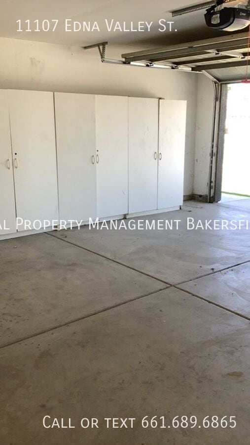 Building Photo - 11107 Edna Valley St