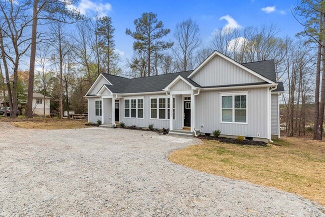 Primary Photo - MUST SEE! 2 Bed / 2 Bath End Unit in Raleigh