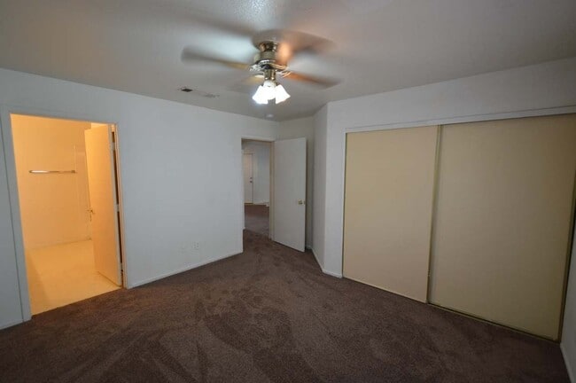 Building Photo - 1420 Jamielinn Ln