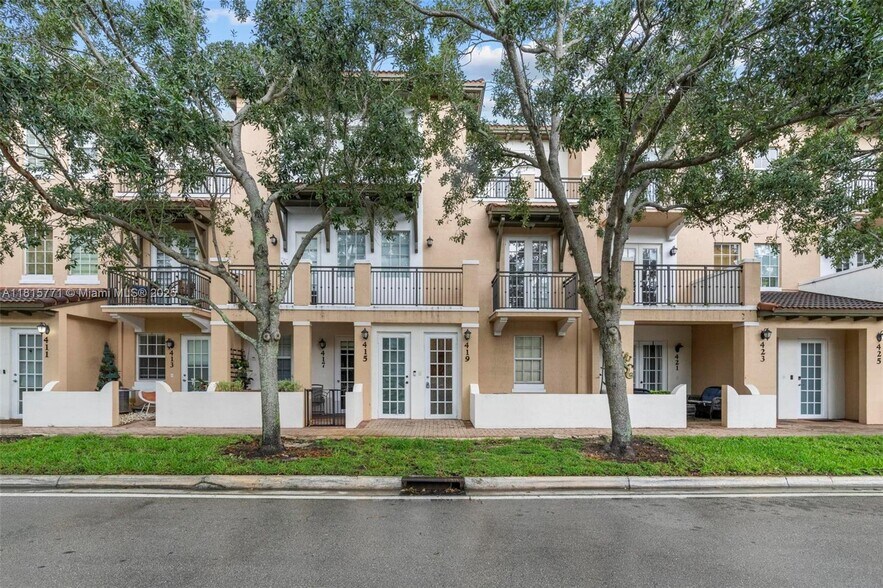 Building Photo - 419 SW 147th Ave