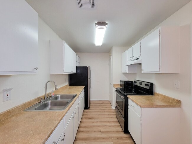 Building Photo - 17808 Northway Ct