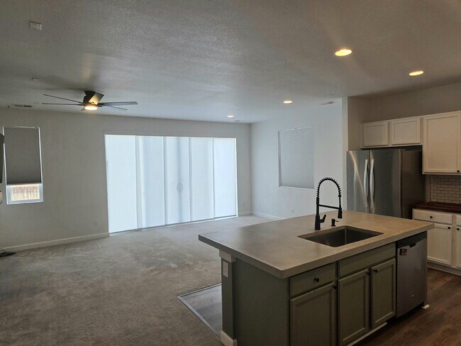 Building Photo - Updated 3-Bedroom Ranch in the Traditions Neighborhood – Move-In Incentives Available