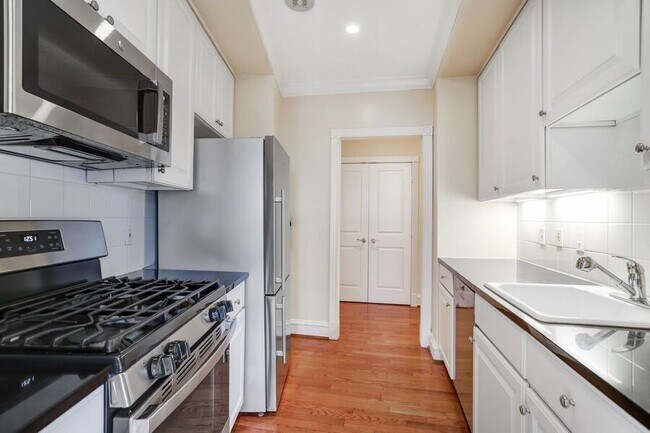 Building Photo - 2600 Pennsylvania Ave NW