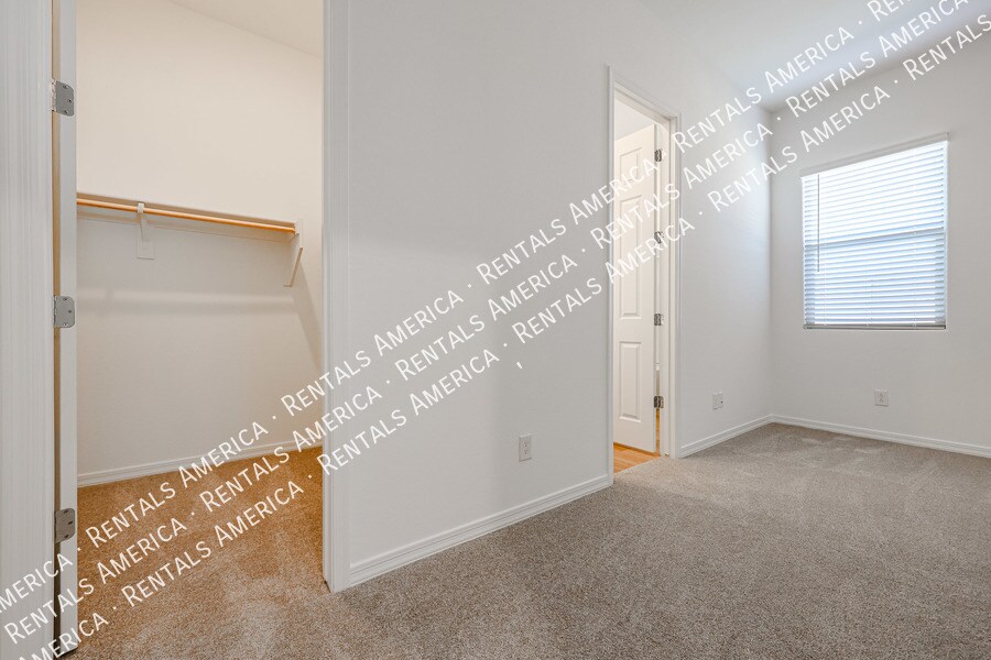 Building Photo - 29380 N 136th Ln