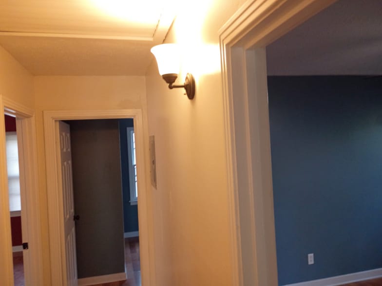 Building Photo - 574 Daniel Cir