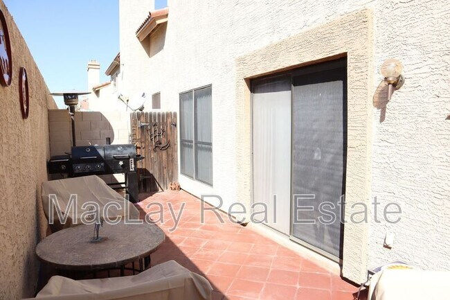 Building Photo - 4287 E Cassia Way